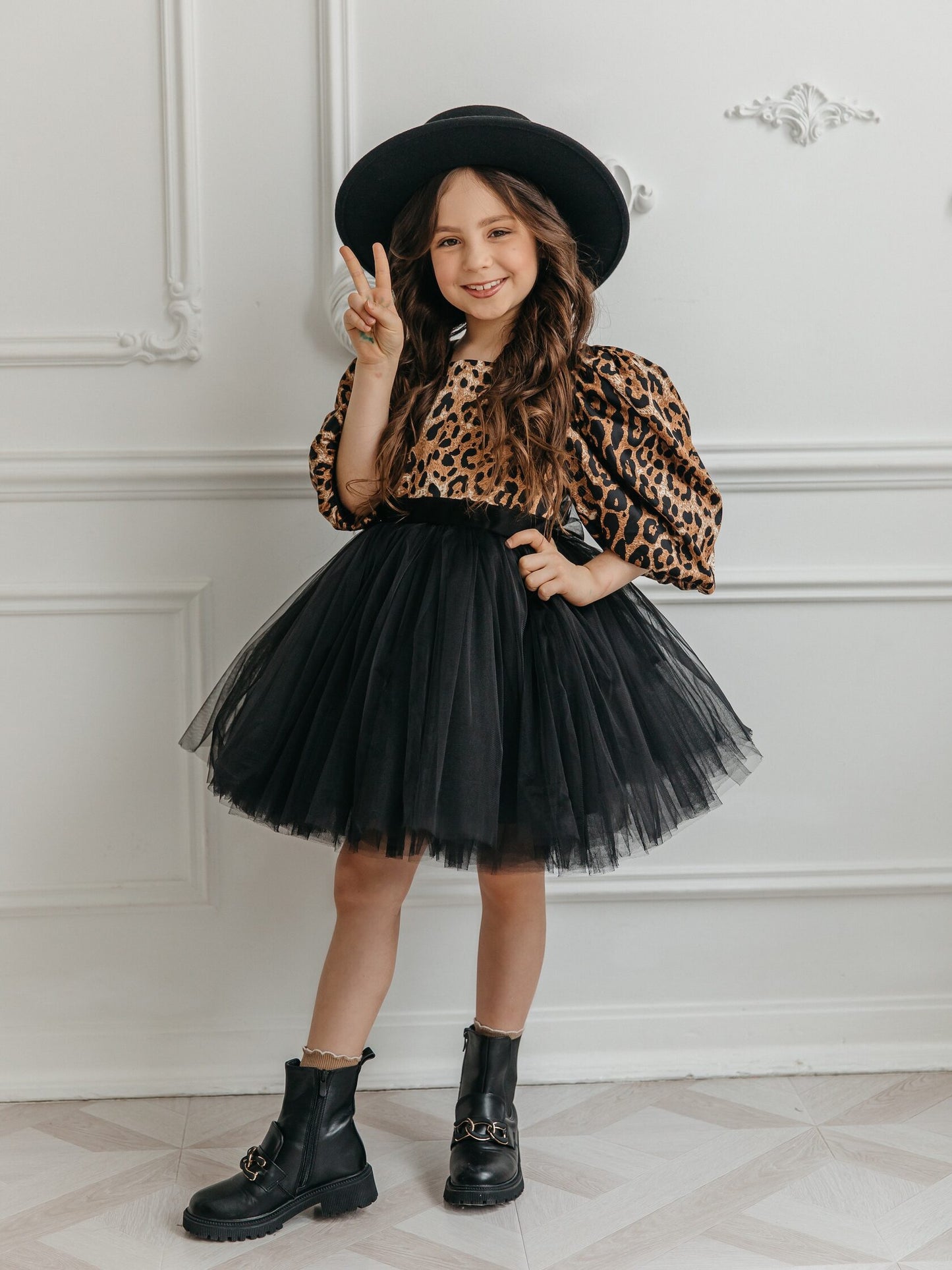Dress "Sofi", leo