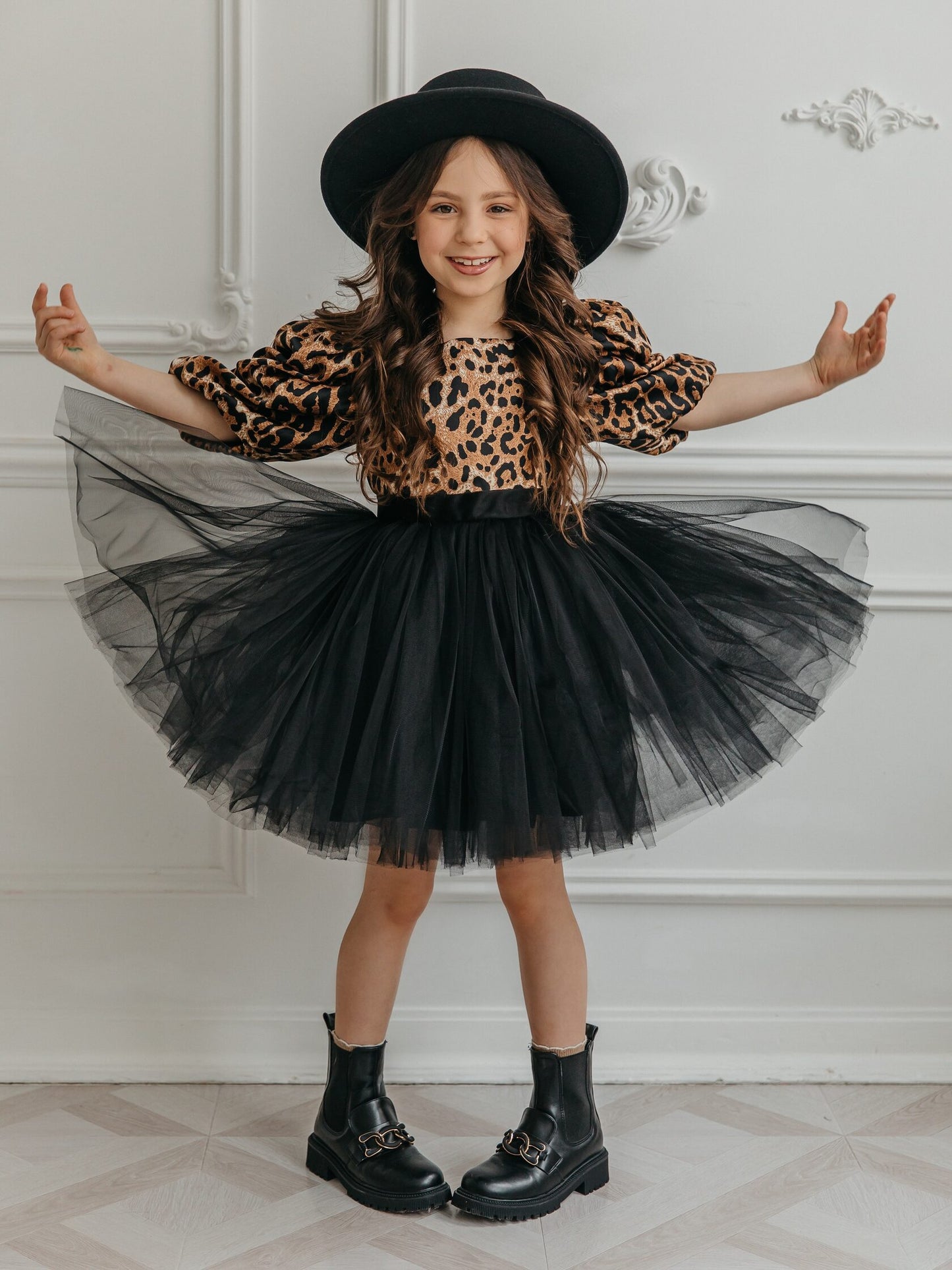 Dress "Sofi", leo